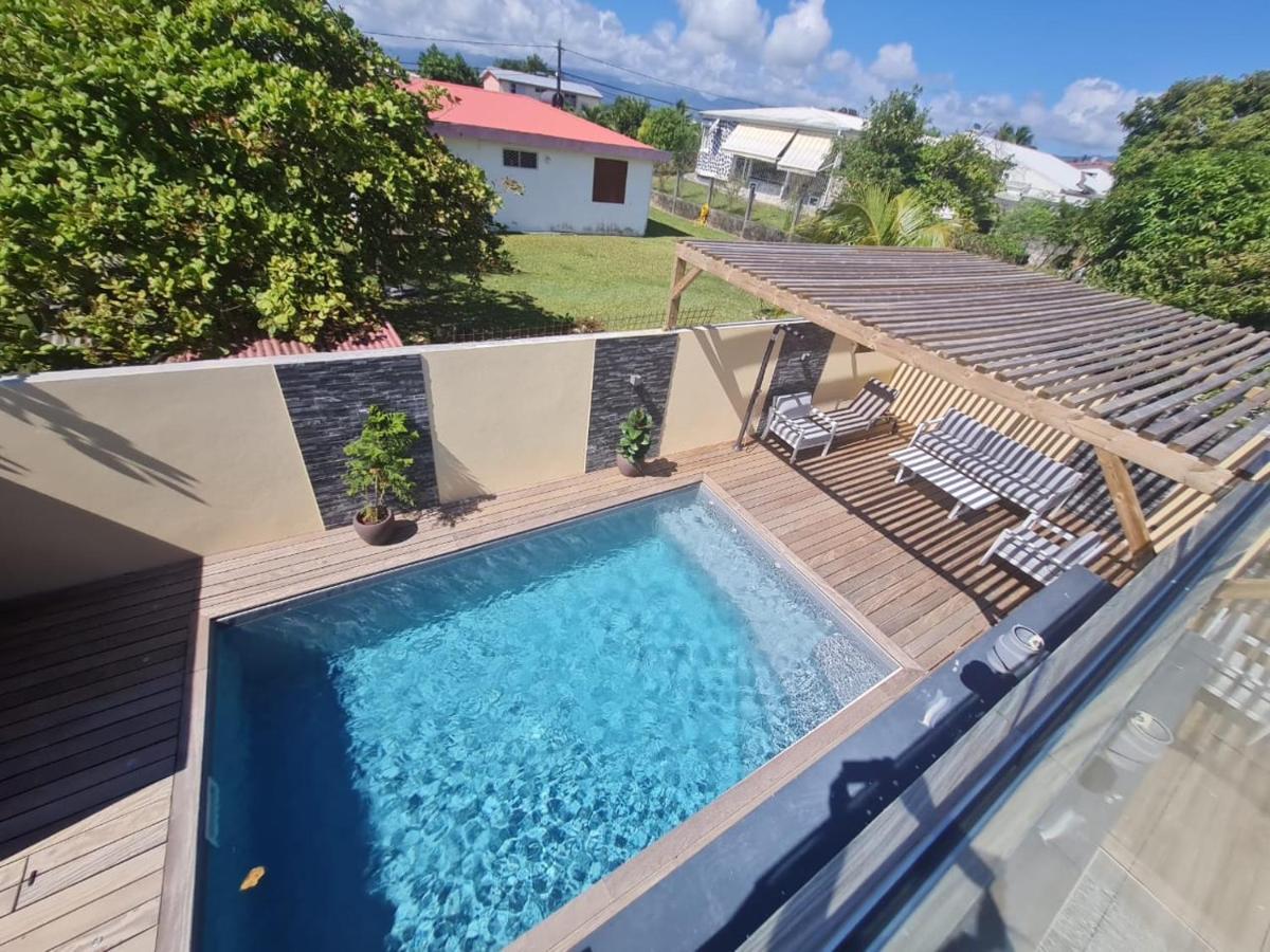 Les Jasmin Standing Piscine Chauffee Jacuzzi 5 Ch 14 Pers * Baie-Mahault