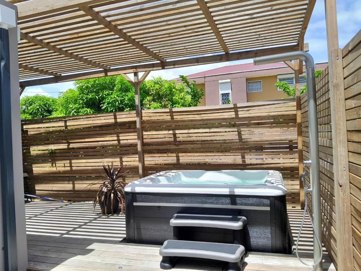Villa Les Jasmin Standing Piscine Chauffee Jacuzzi 5 Ch 14 Pers Baie-Mahault