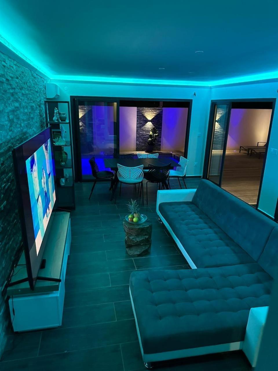 Villa Les Jasmin Standing Piscine Chauffee Jacuzzi 5 Ch 14 Pers *