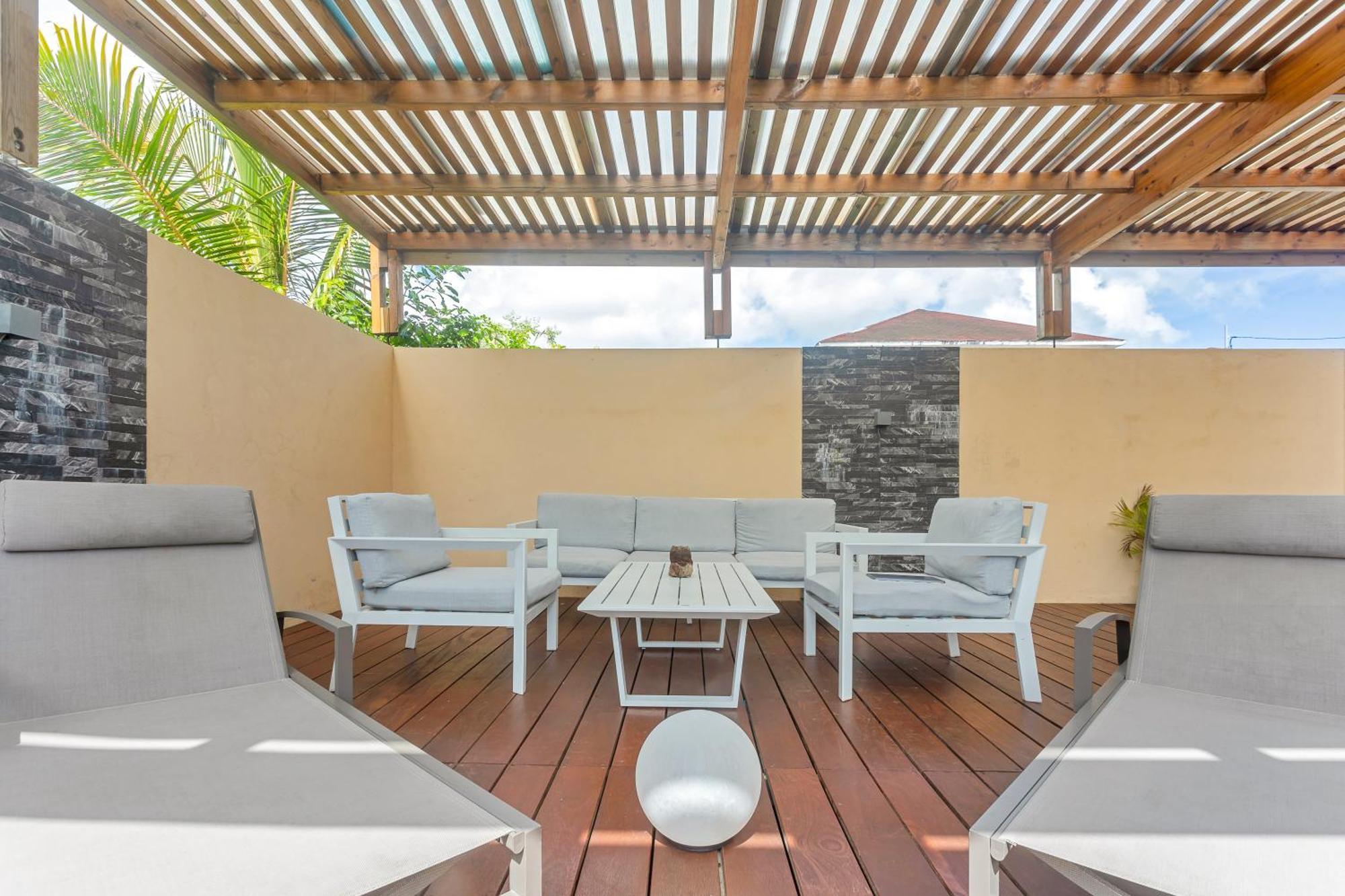 Les Jasmin Standing Piscine Chauffee Jacuzzi 5 Ch 14 Pers Villa