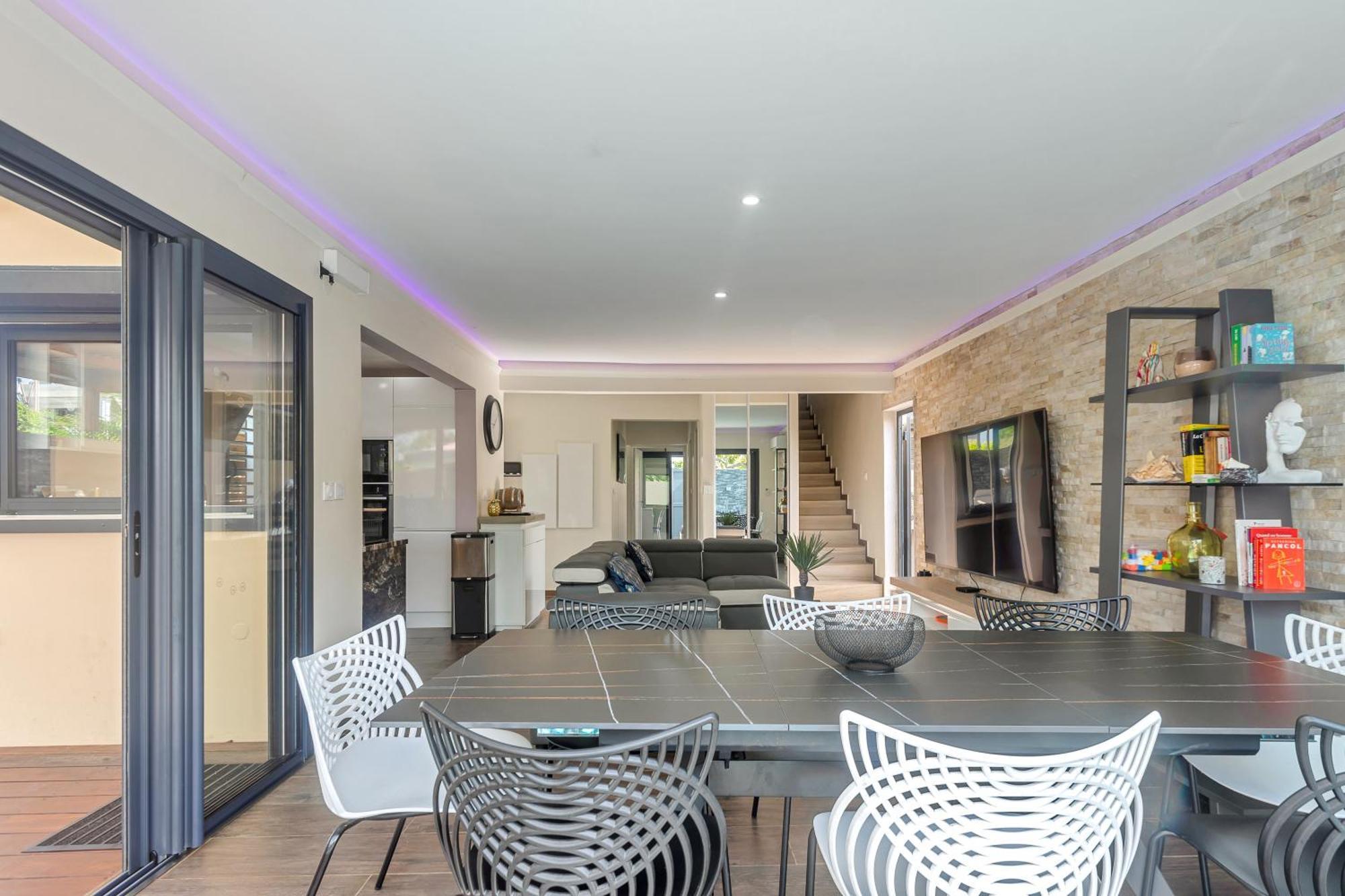 Les Jasmin Standing Piscine Chauffee Jacuzzi 5 Ch 14 Pers Villa *